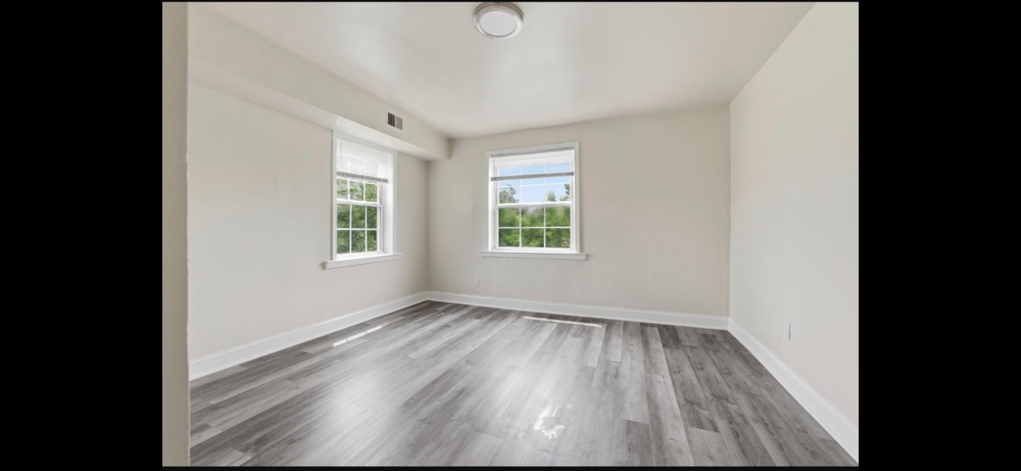Washington Apartment: 2816 Hartford St SE