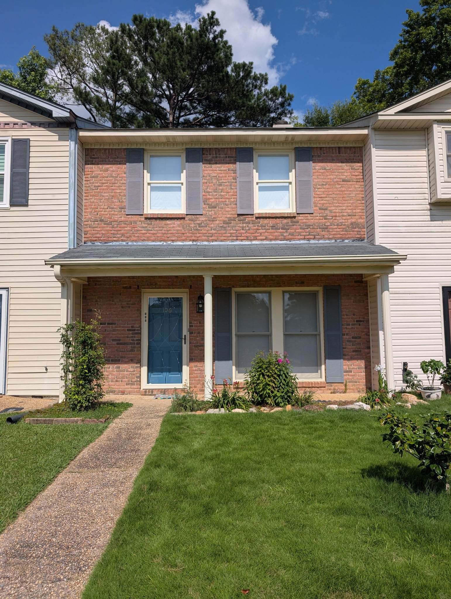 Clanton Townhome: 106 Bethany Ln