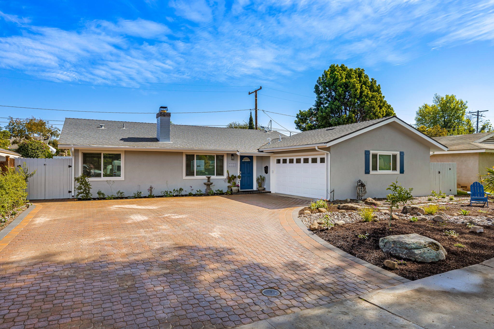 Carpinteria House: 1330 La Manida St