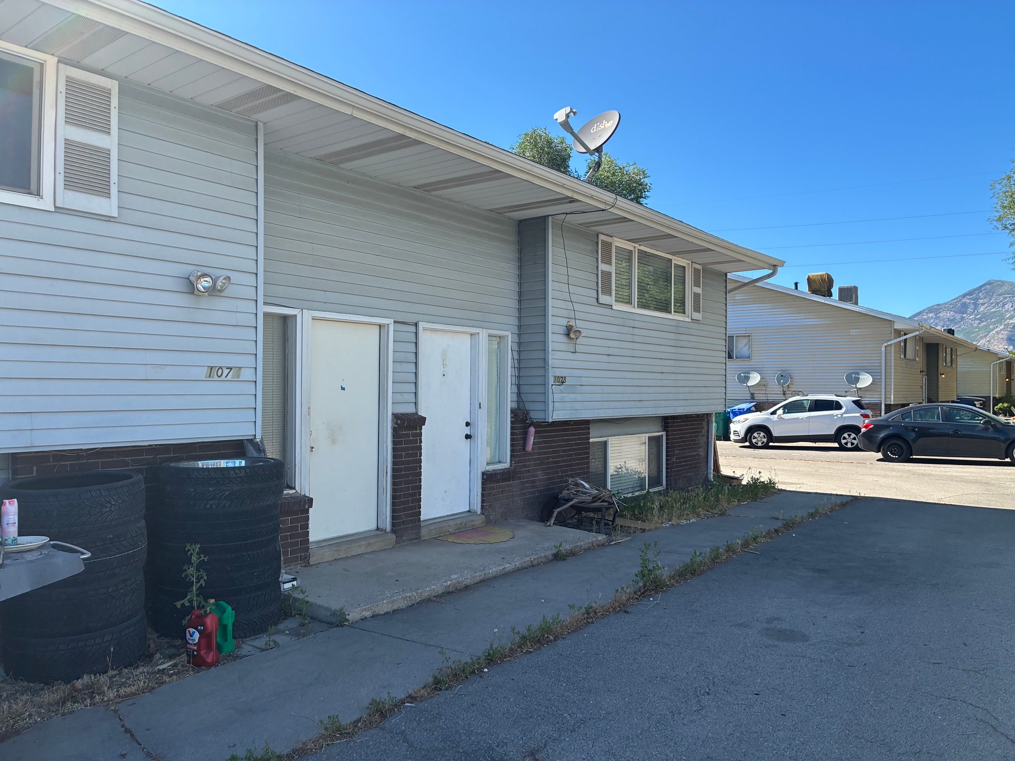 Orem Townhome: 1078 n 185 w
