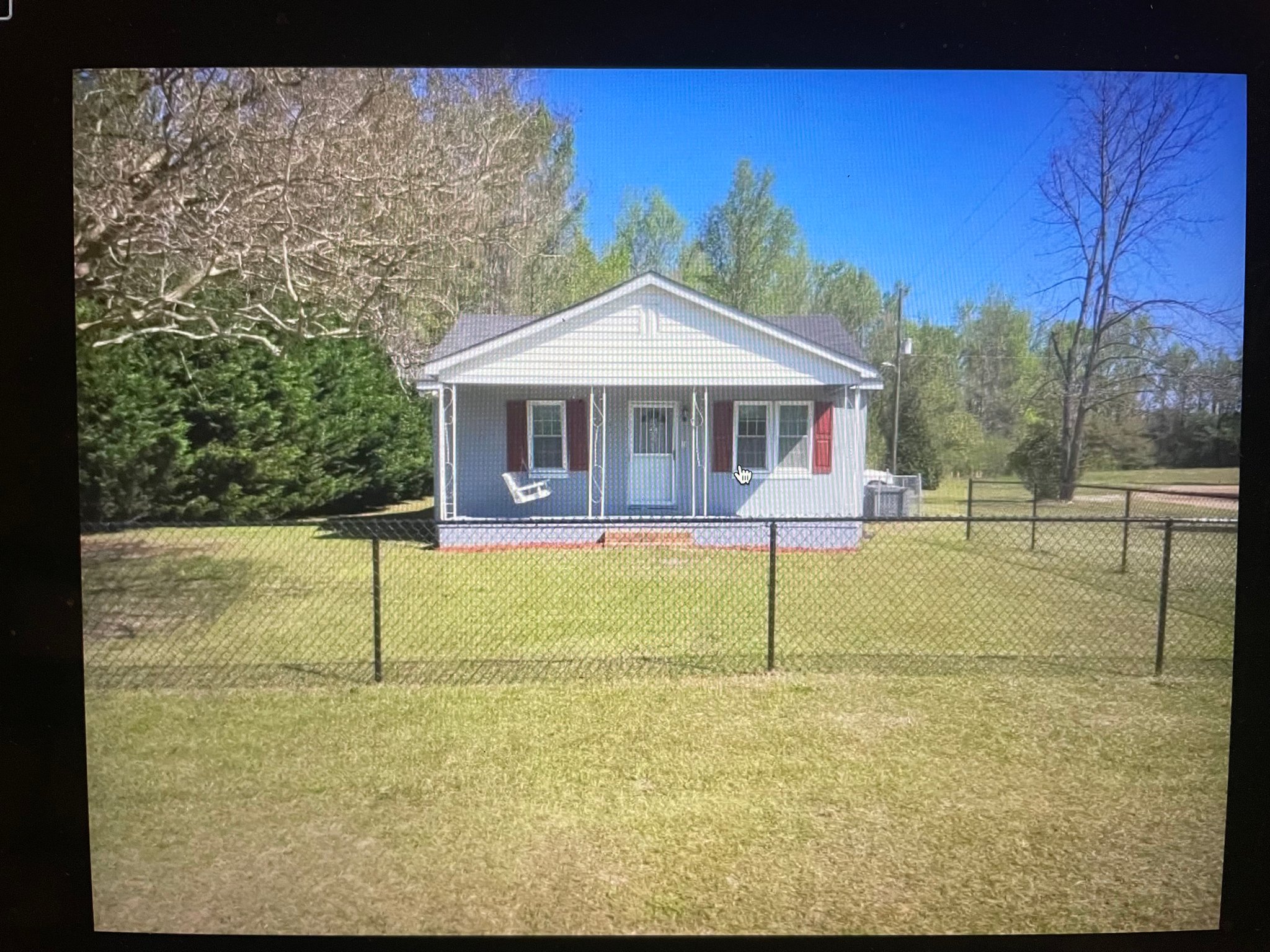 Timmonsville House: 2103 Burins Dr
