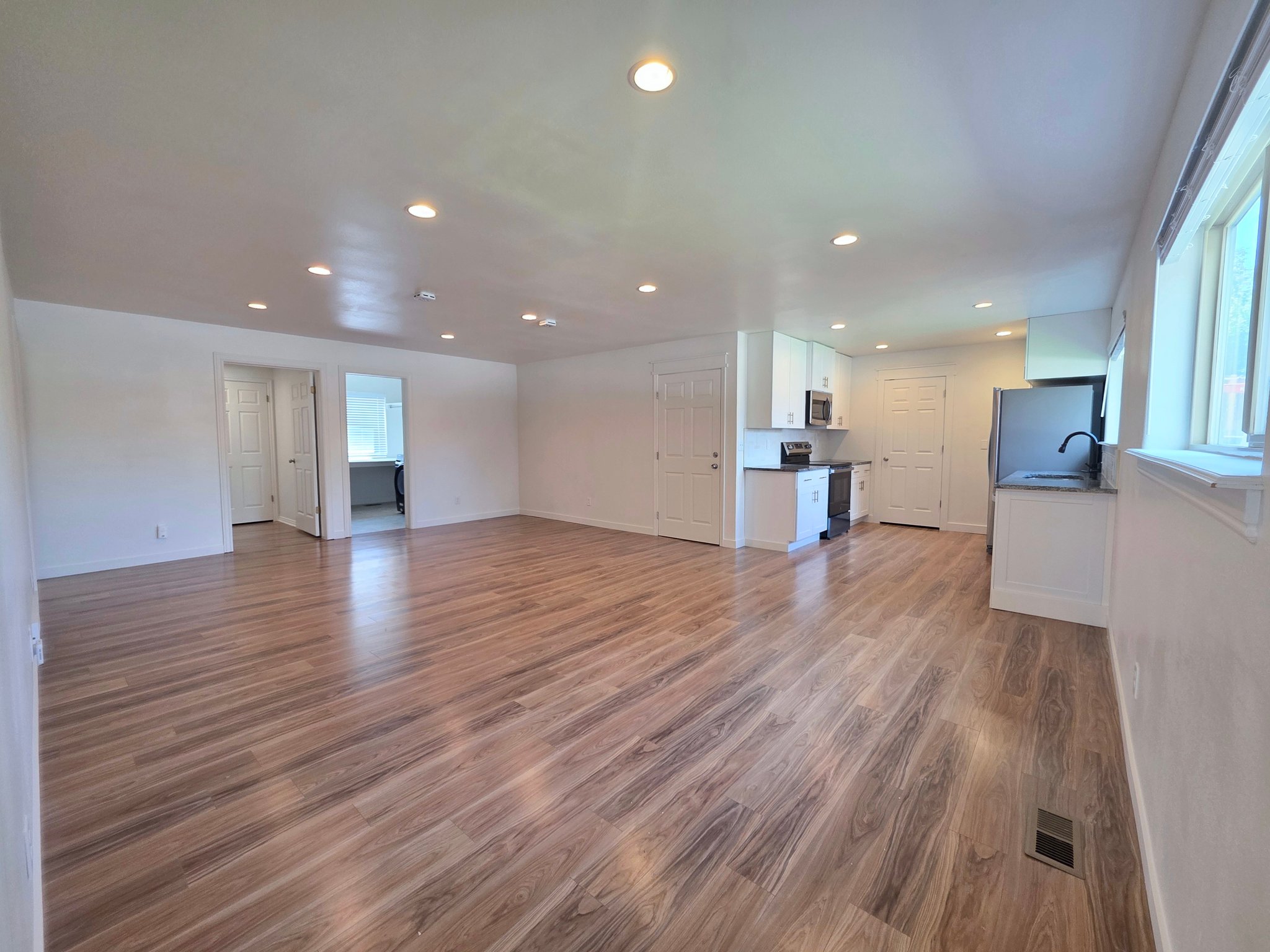 Elk Ridge Apartment: 326 N Escalante Dr