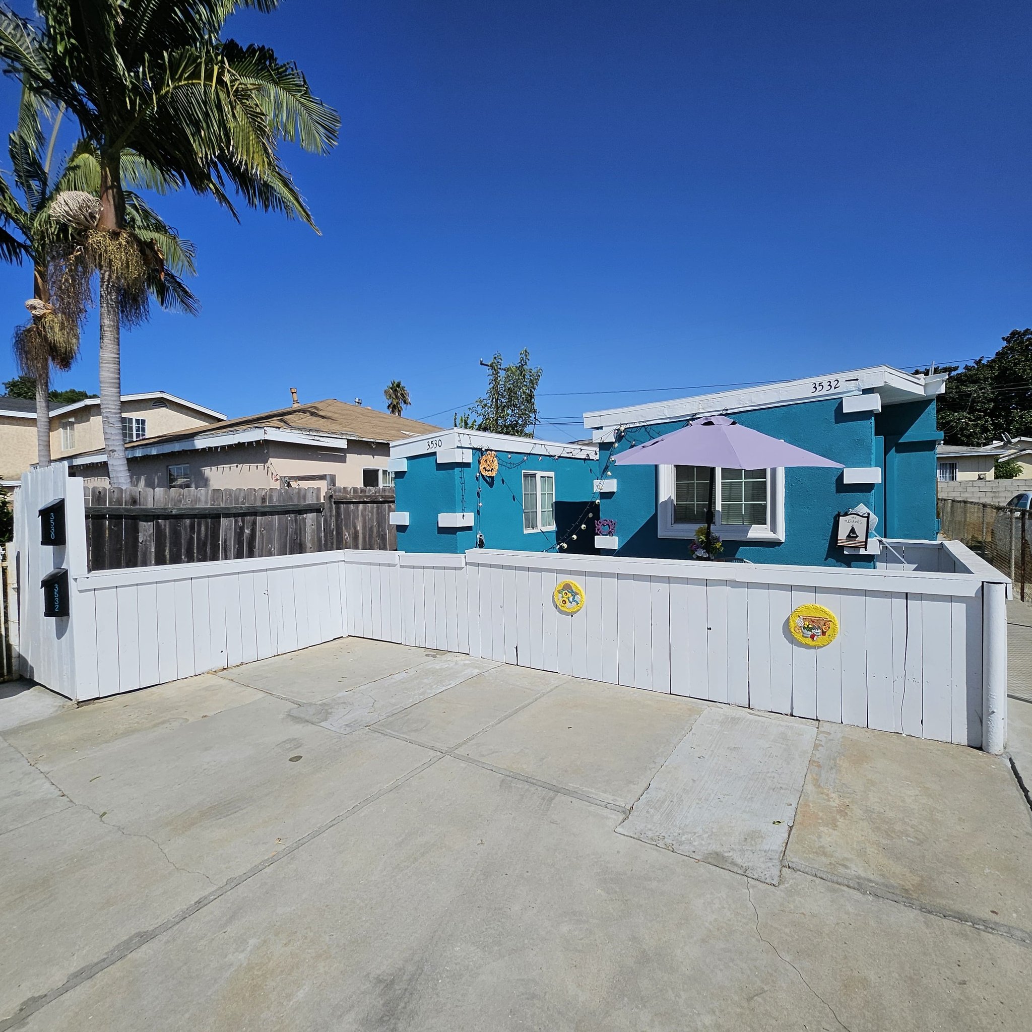 Long Beach House: 3532 Baltic Ave