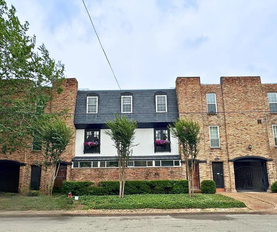Houston Condo: 1909 Brun St
