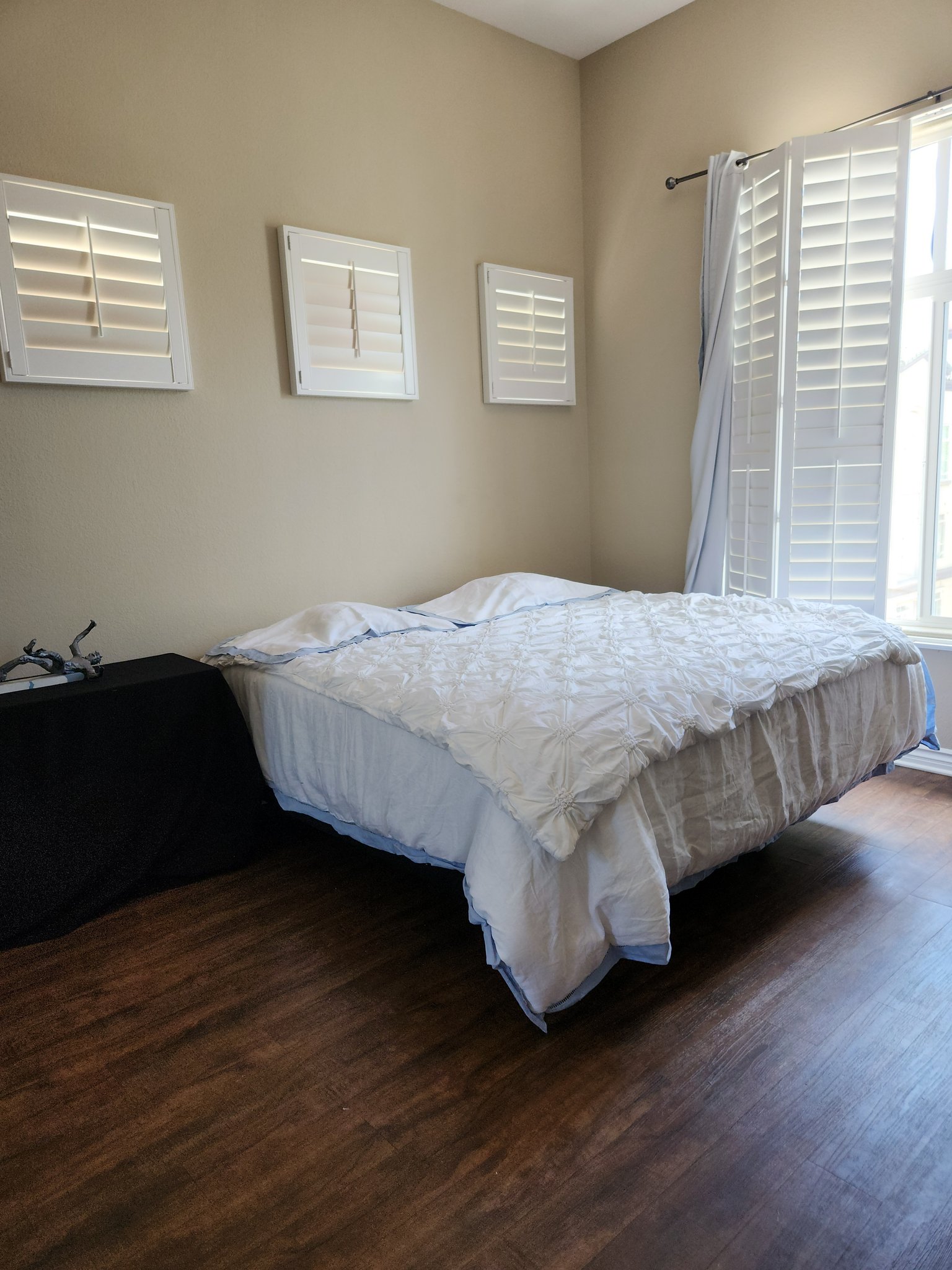 La Jolla Apartment: 9253 Regents Rd