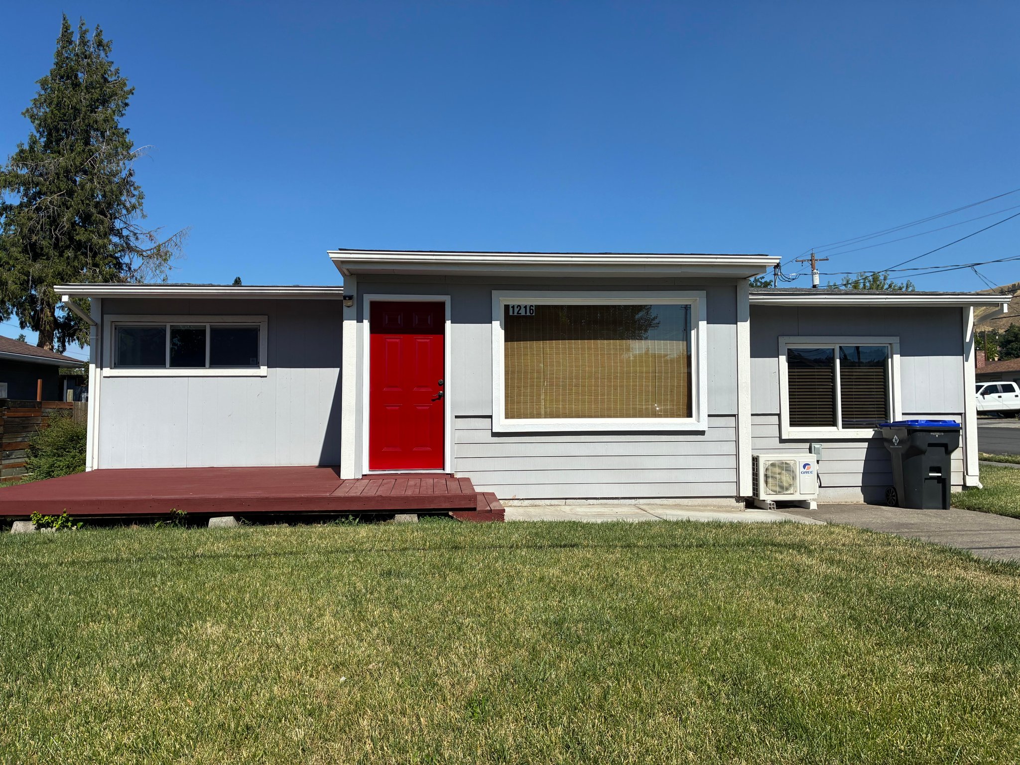 The Dalles House: 1216 Quinton St