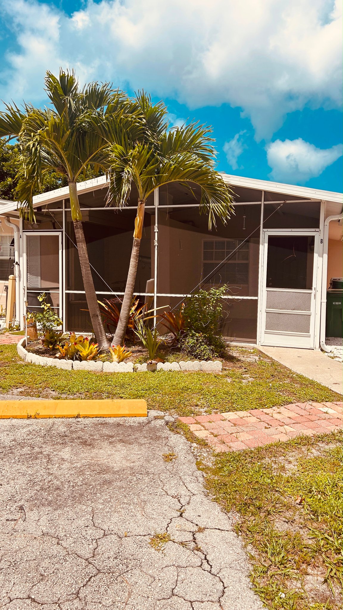 Naples Other: 2084 Monroe Ave