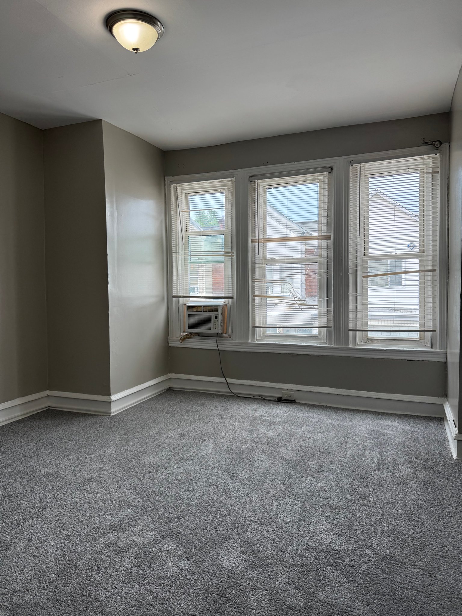 Philadelphia Townhome: 8XX Block of S Alden Street