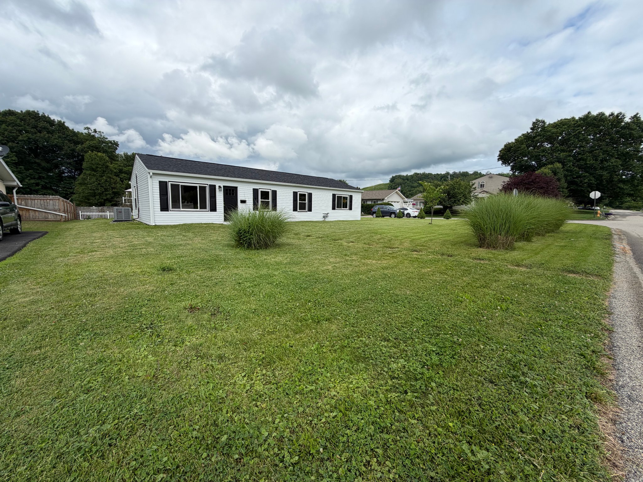 Elizabeth House: 407 Rothey