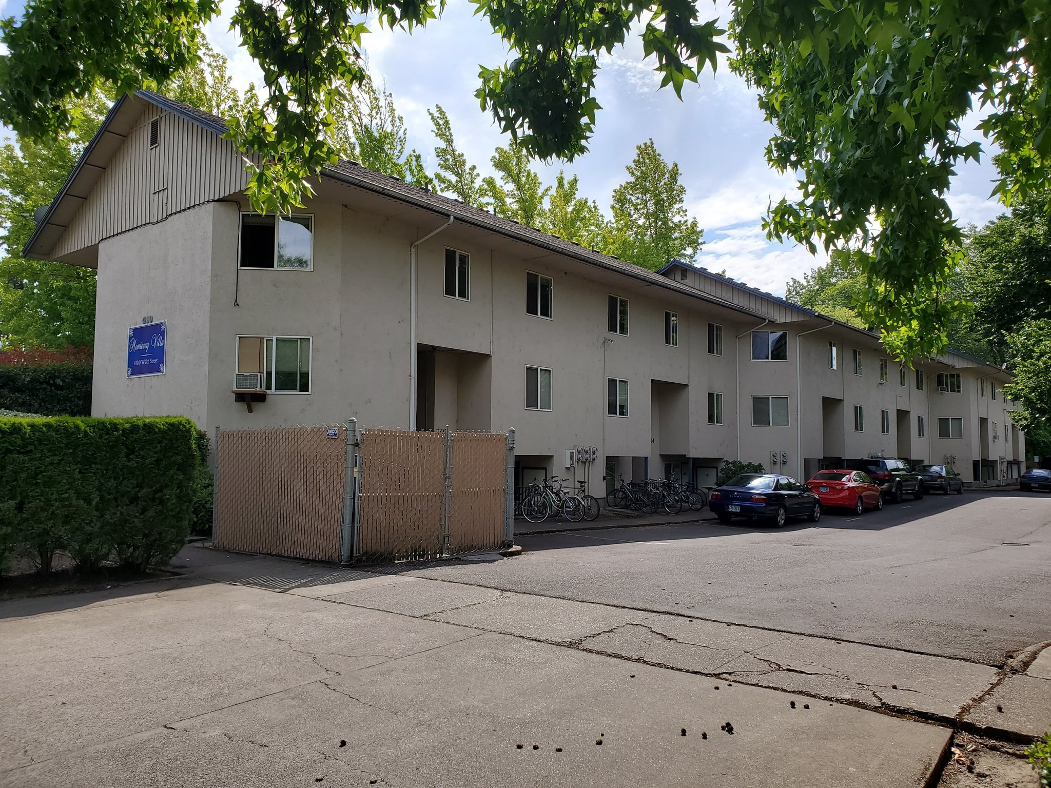 Corvallis Apartment: 410 NW 8th Street