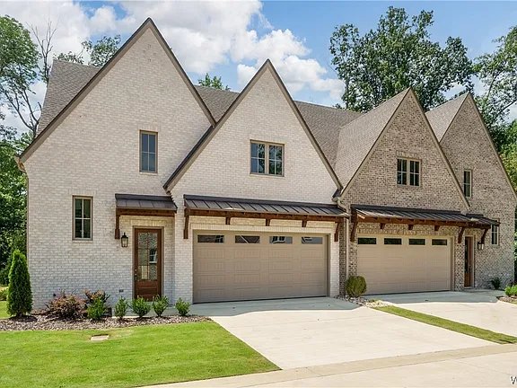 Tuscaloosa House: 303 Trails End Ln