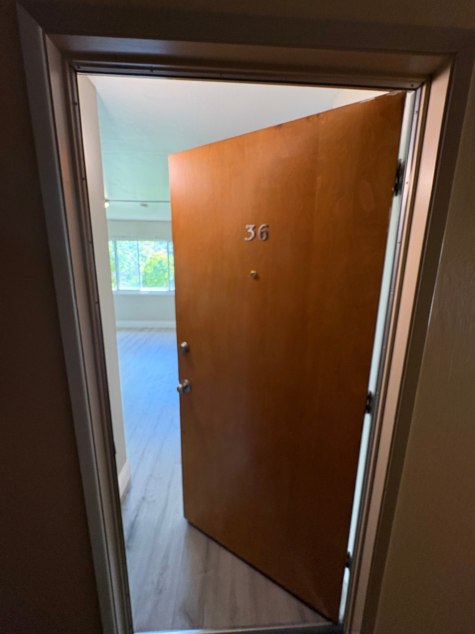 Oakland Apartment: 5499 Claremont Avenue