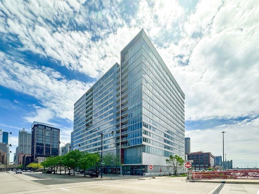 Chicago Condo: 659 W Randolph St