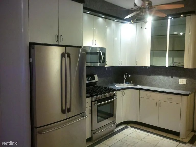 Brooklyn Multiplex: 2490 E 21st St