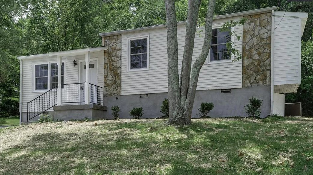 Nashville House: 508 Ash Briar Cir