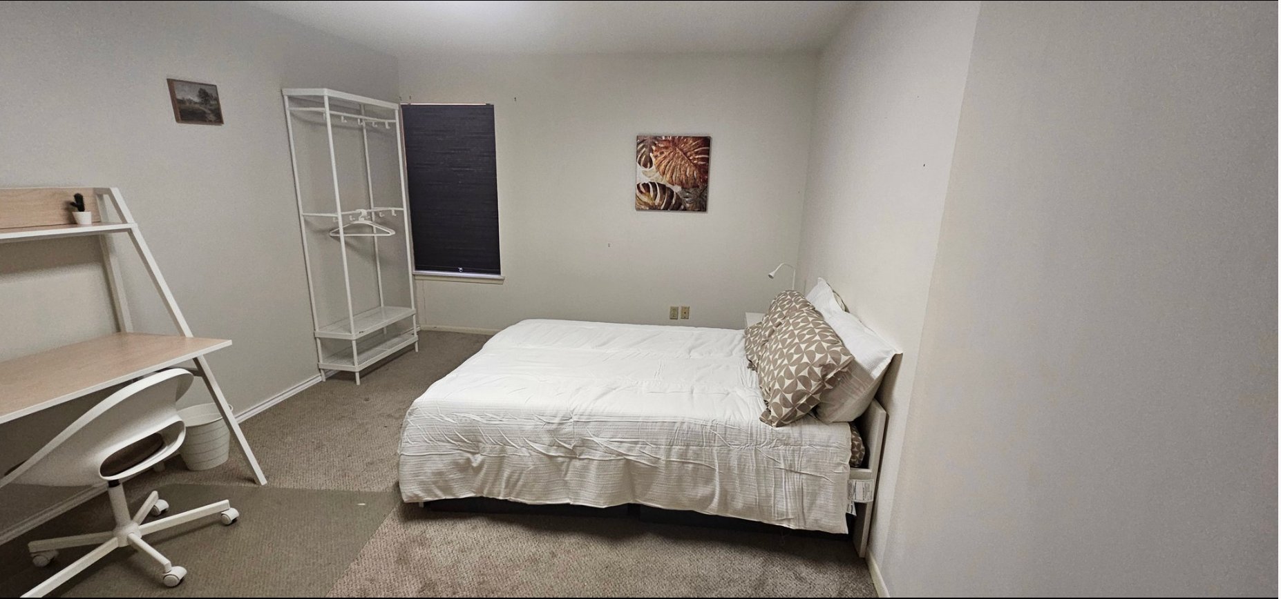 San Antonio Single Room: 5618 Sir Gareth Dr.