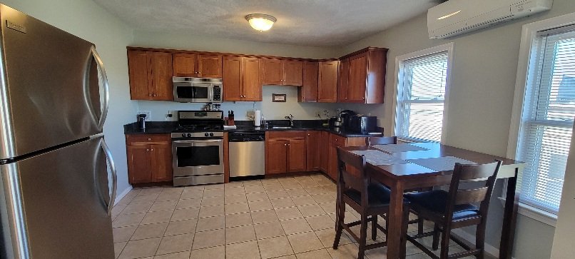 Roslindale Condo: 60 Montvale St