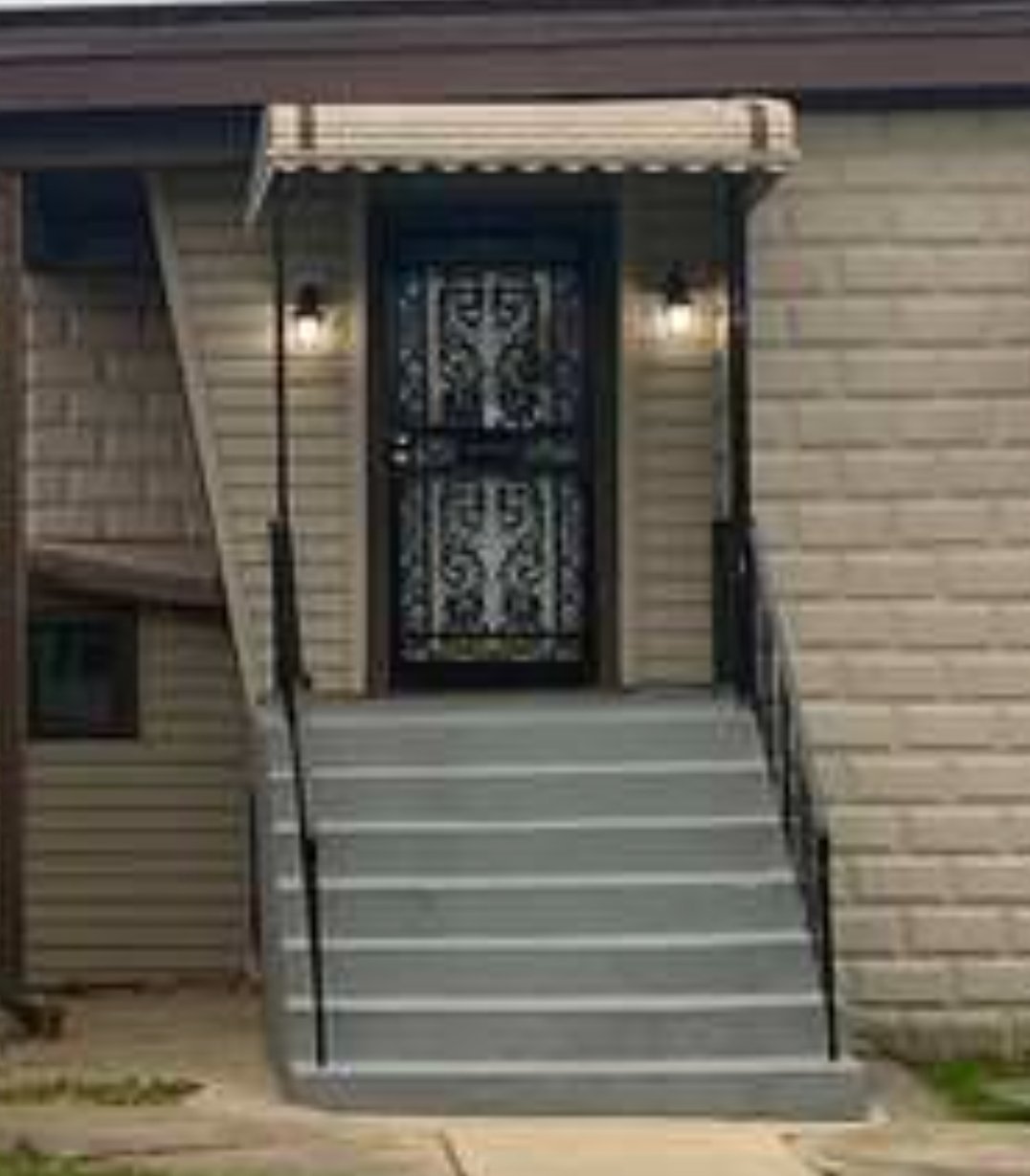 CHICAGO House: 9524 S La Salle St, Chicago, IL 60628, USA