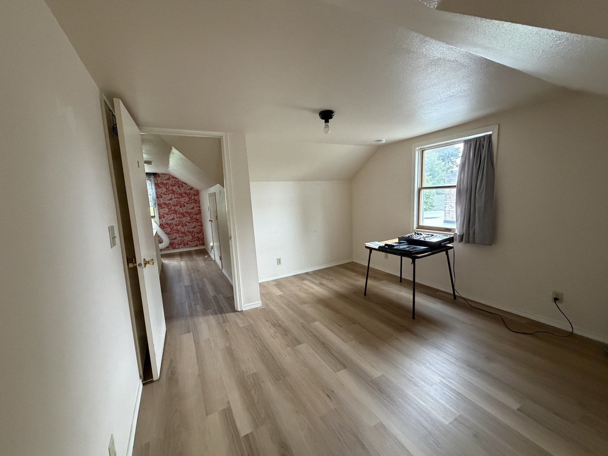 tacoma Single Room: 118 e 62nd st