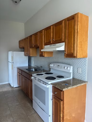 Bridgeport Multiplex: 1812 Boston Ave