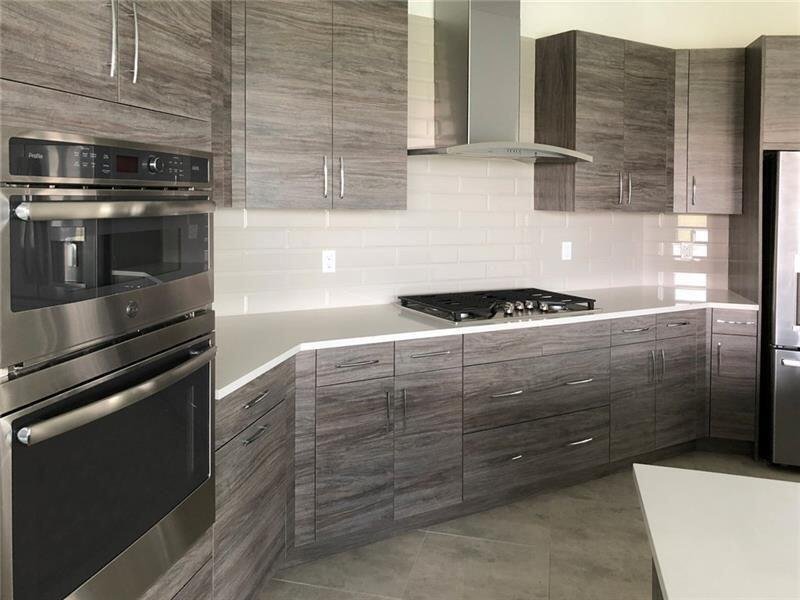 Parkland House: 10930 Windward Street