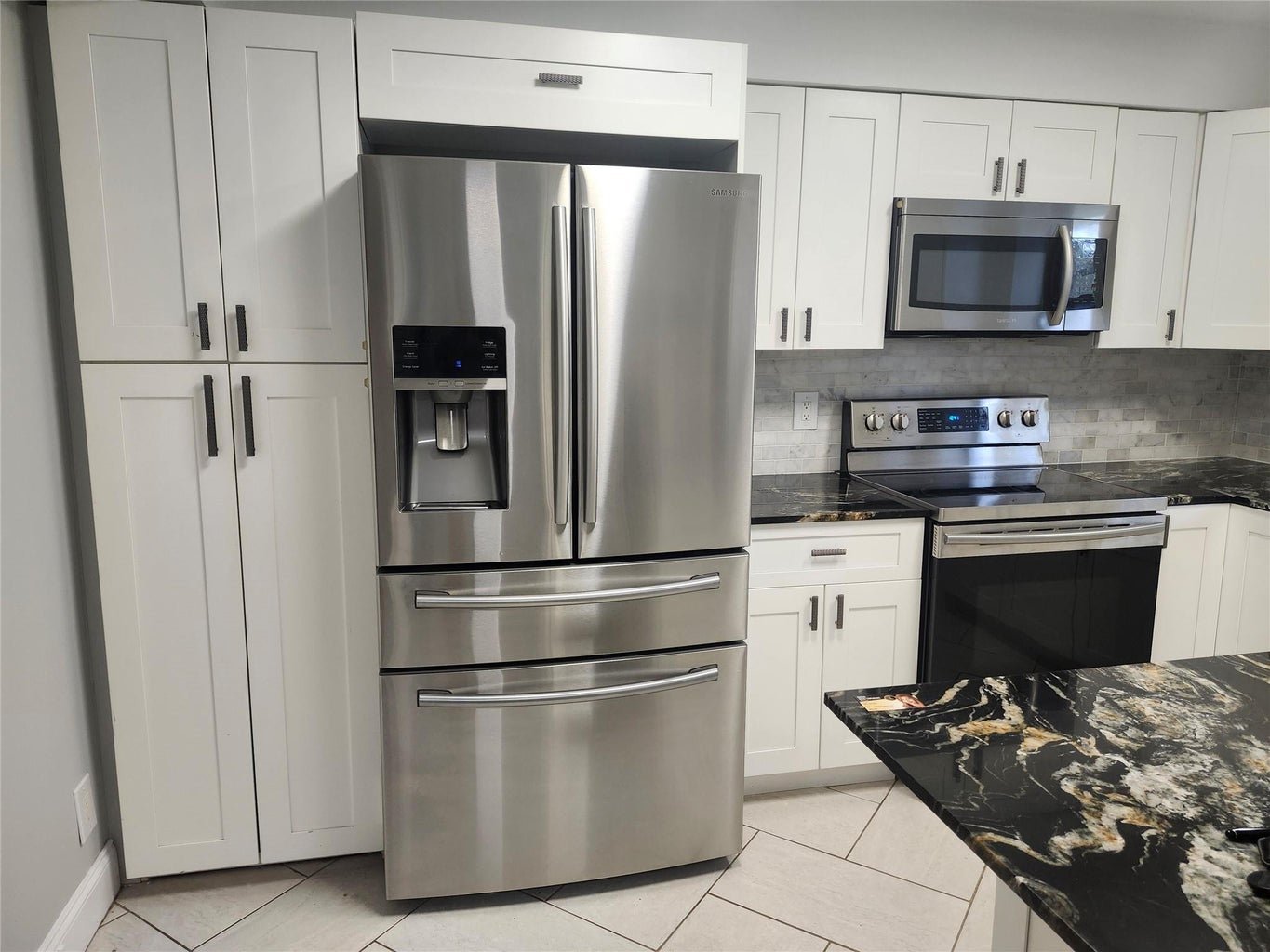 Weston Condo: 16251 Golf Club Road 212