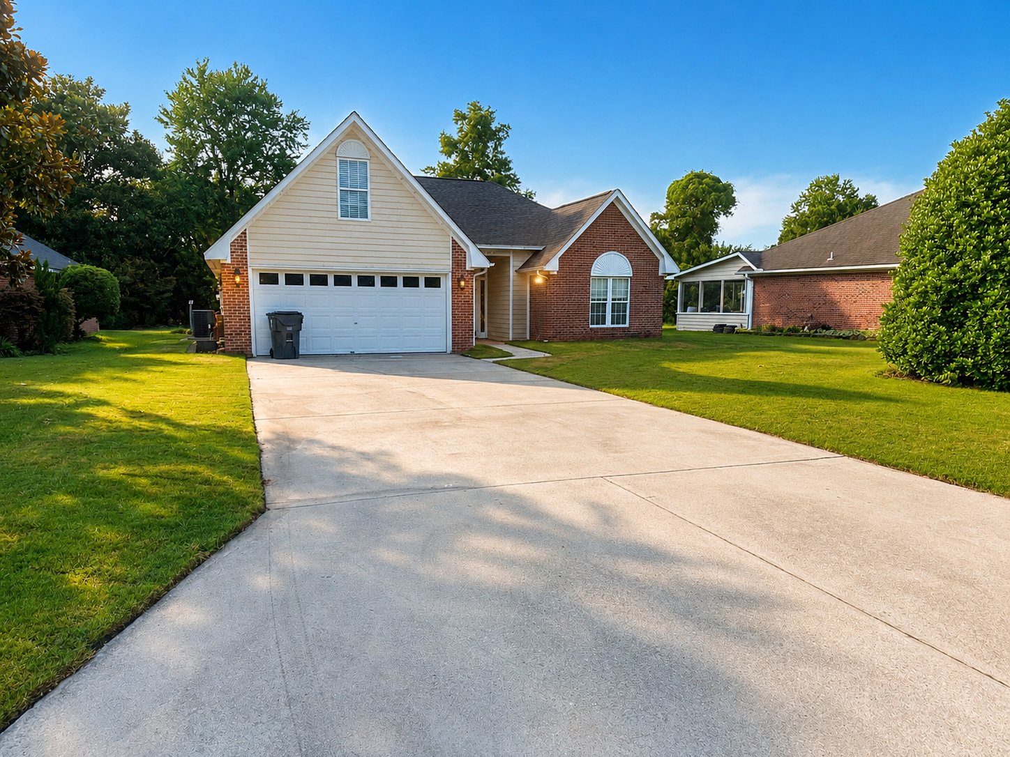 Wilmington House: 5703 Mossberg