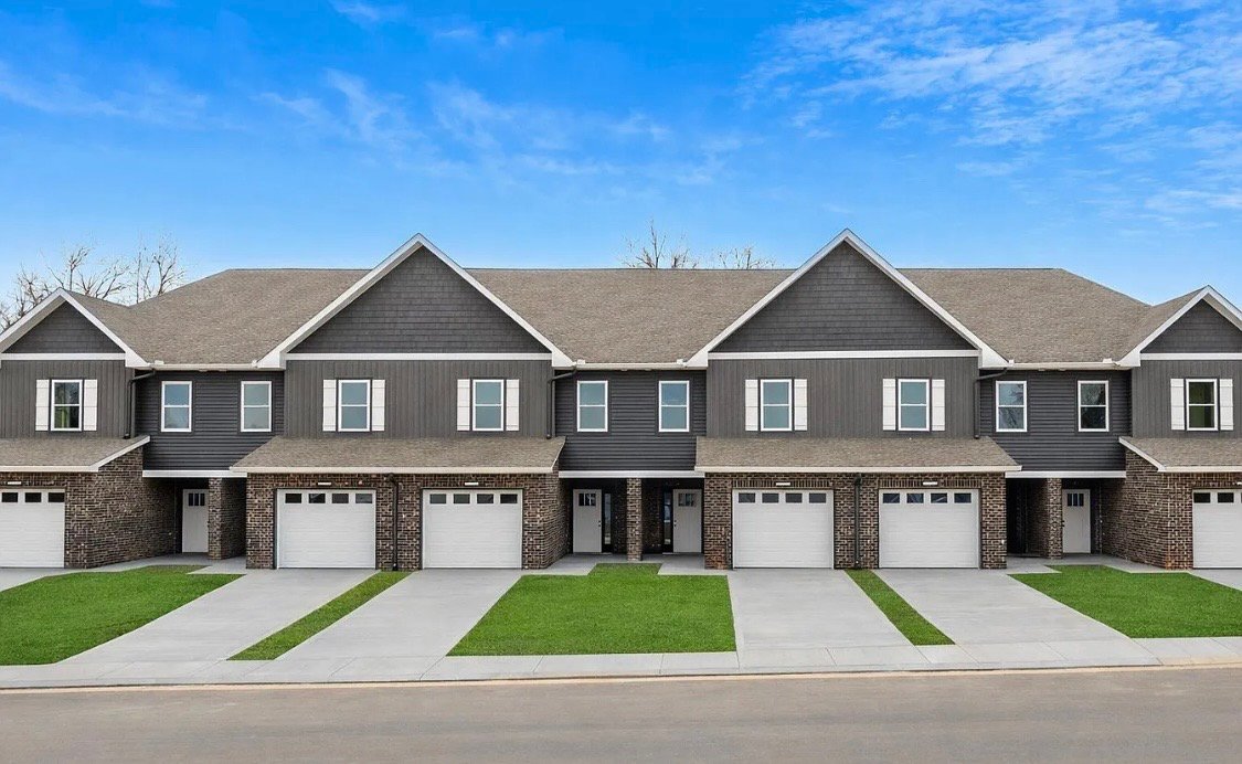 Maryville Townhome: 719 Haig Street