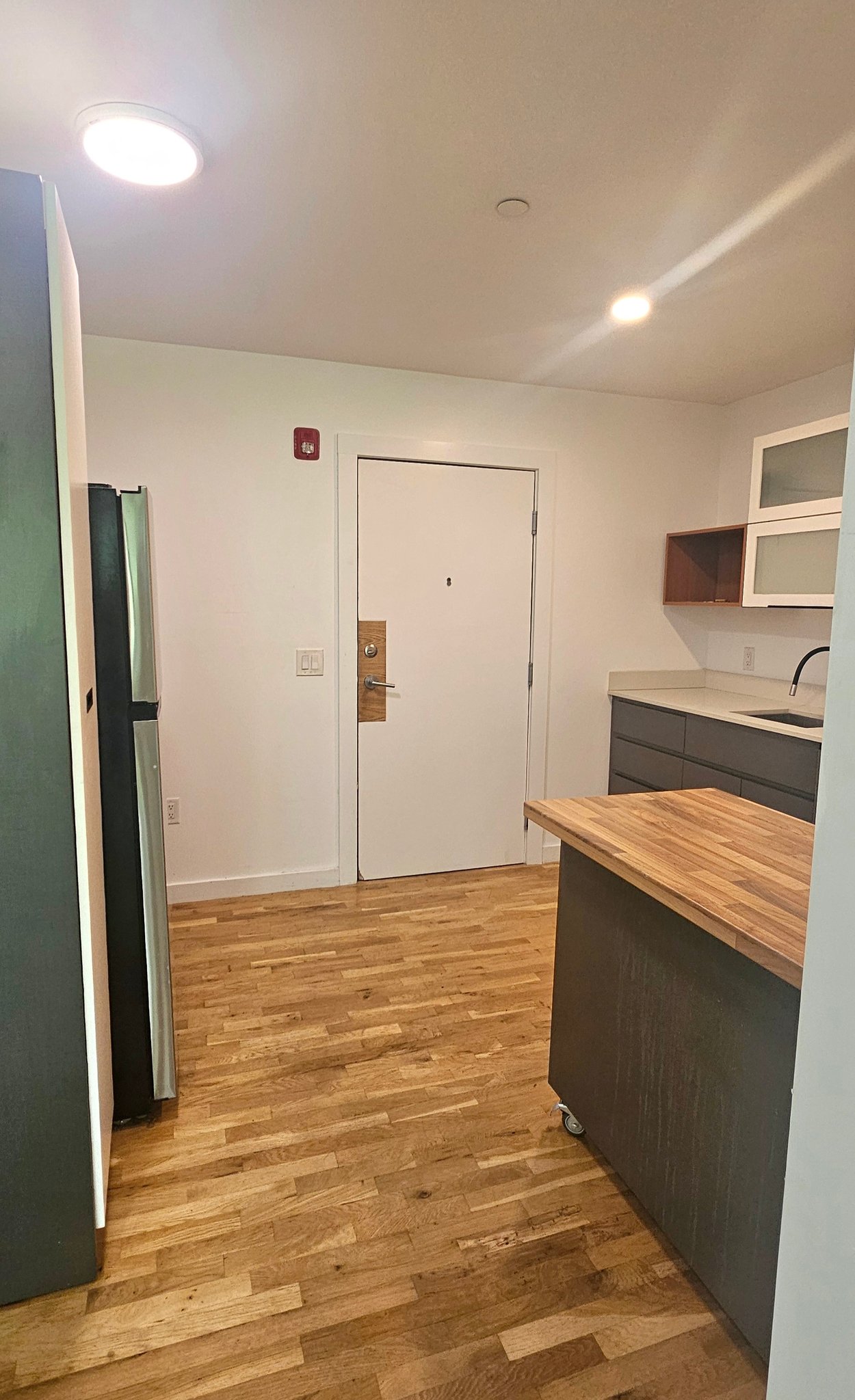 New Haven Apartment: 35 Springside Ave