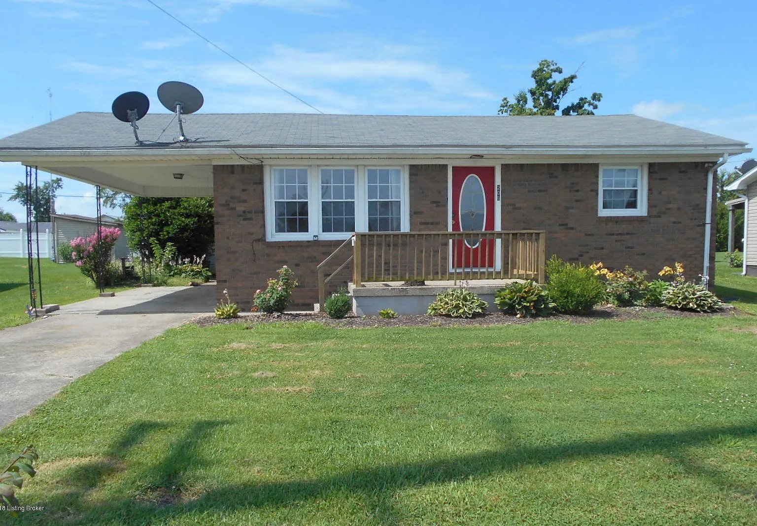 Leitchfield House: 206 Cave Mill Road