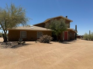 Cave Creek House: 6445 E Wildcat Dr