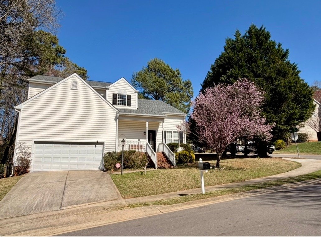 Raleigh Single Room: 2605 Farlow Gap Ln