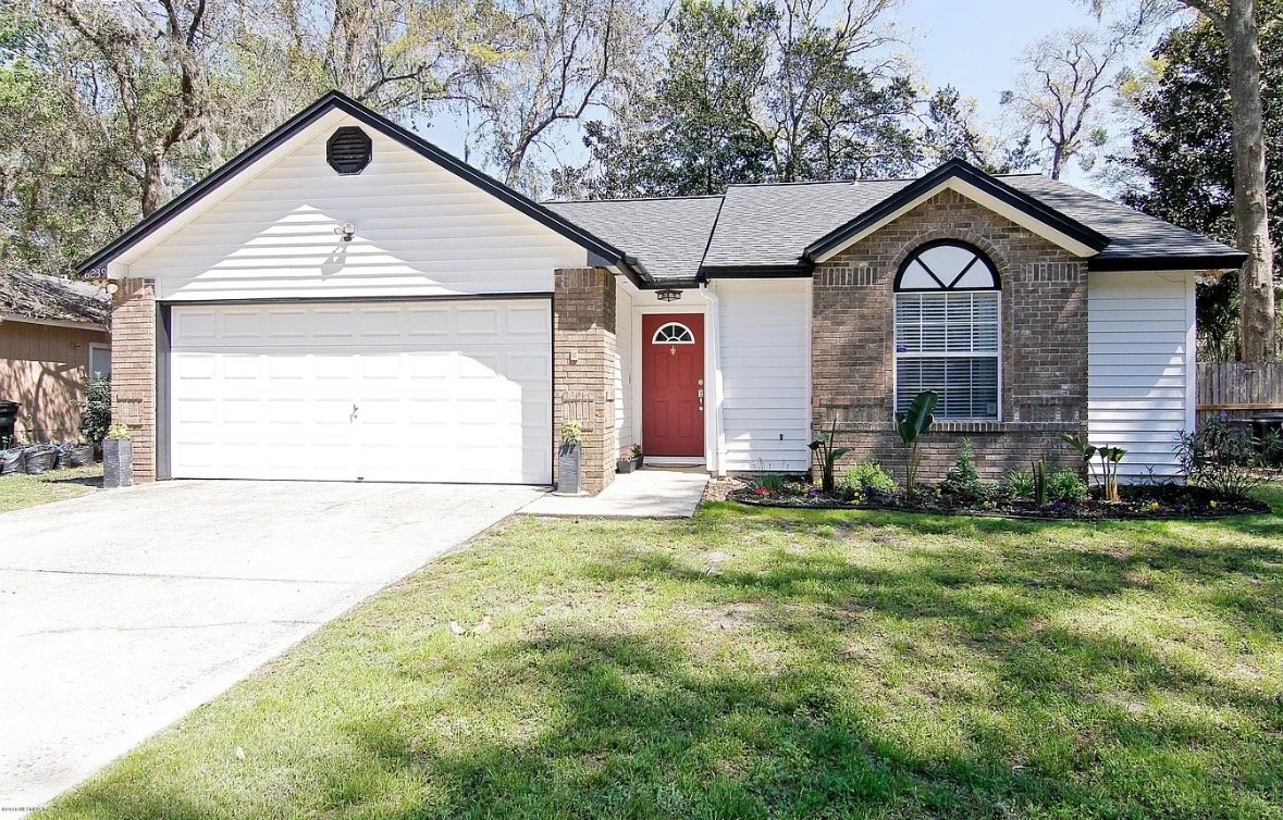 Jacksonville House: 6239 Countryman Ln E