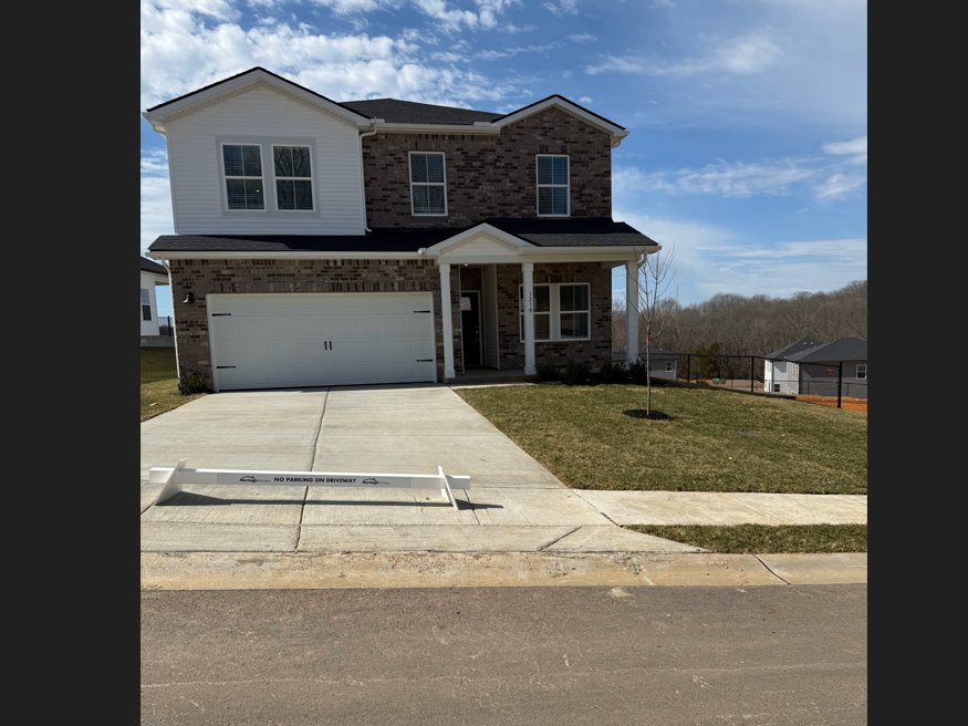Clarksville House: 1314 Bluffton Circle