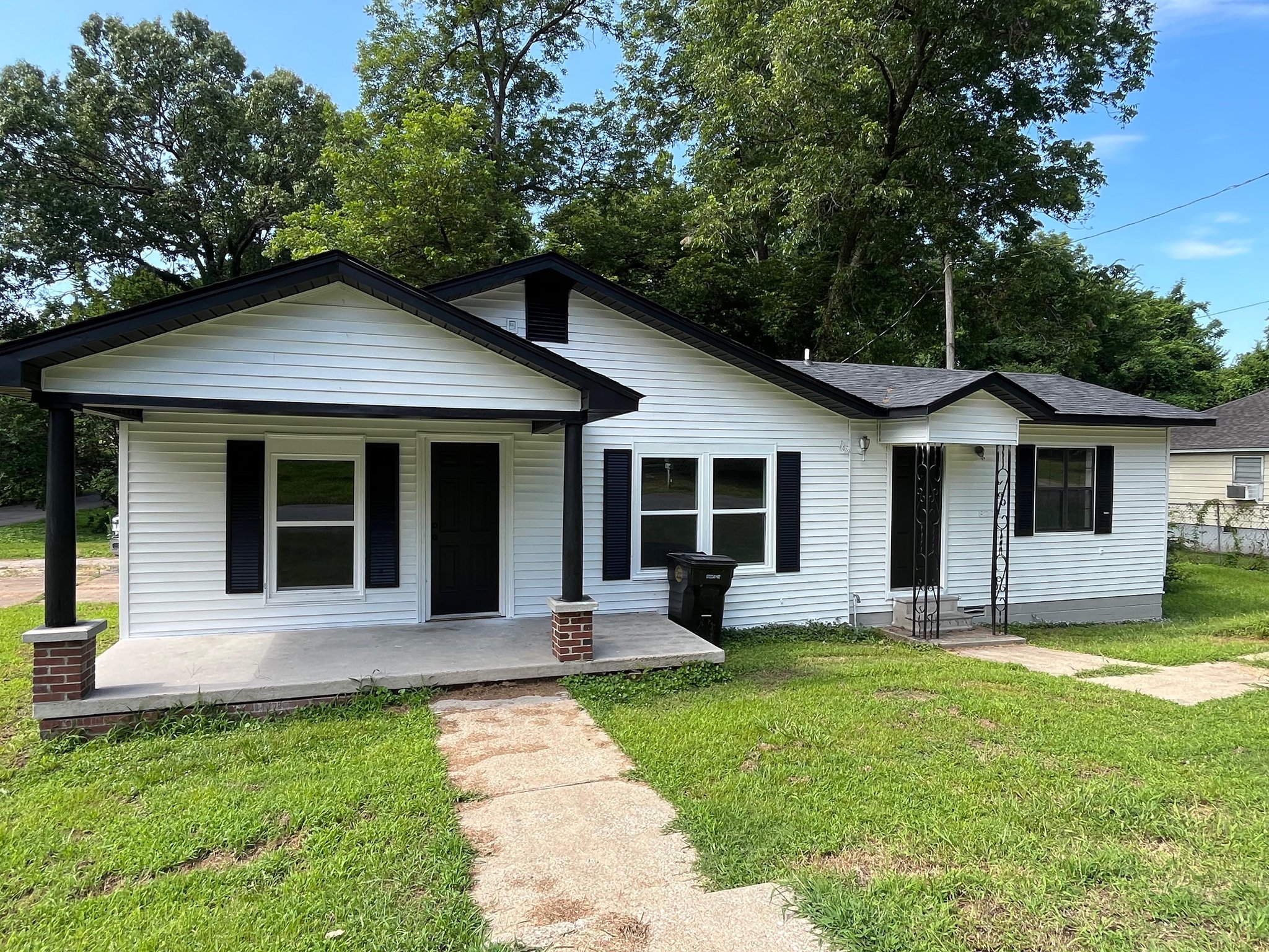 Dyersburg Townhome: 827 Tucker St
