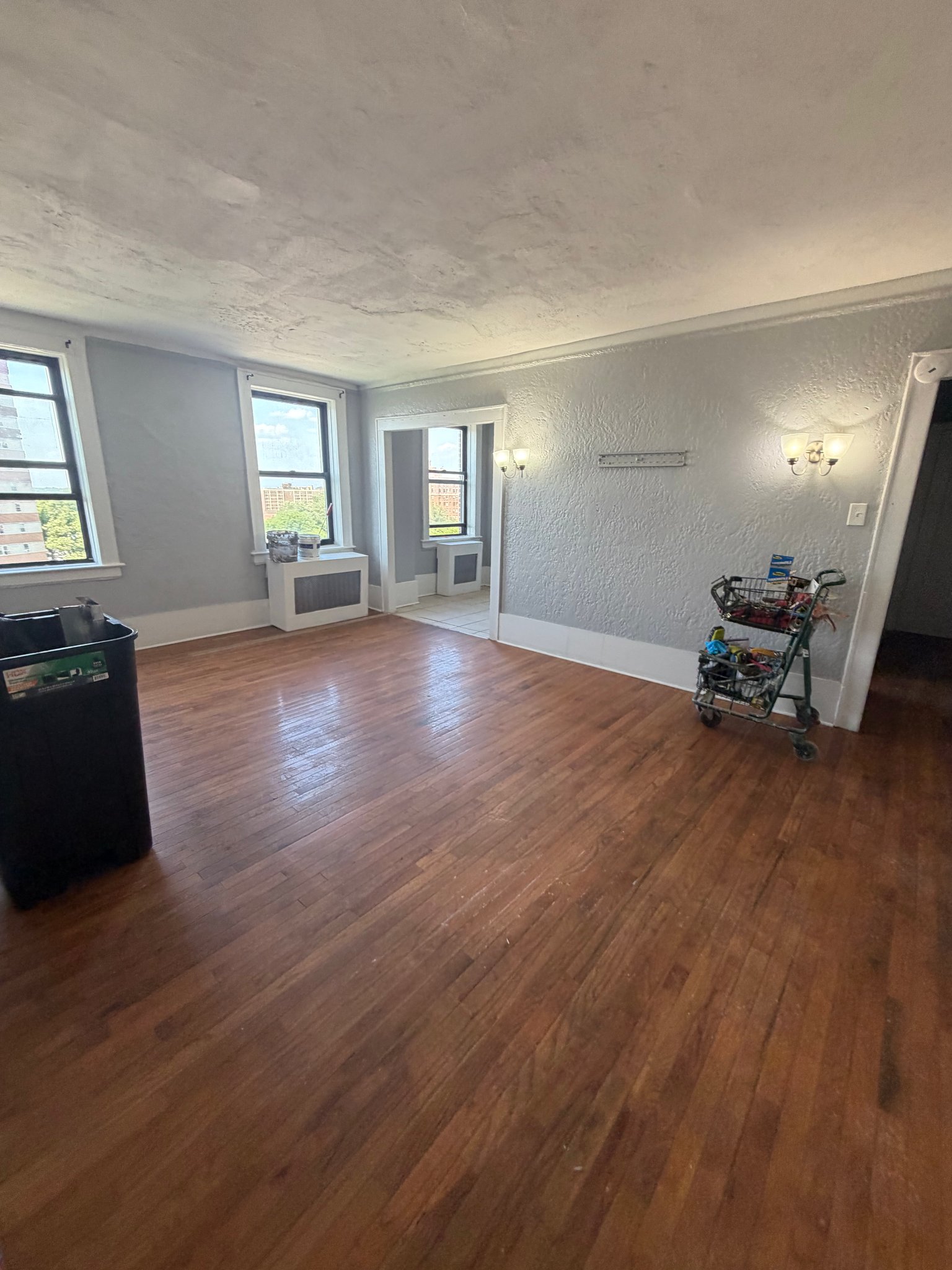 East Orange Apartment: 25 N Harrison St