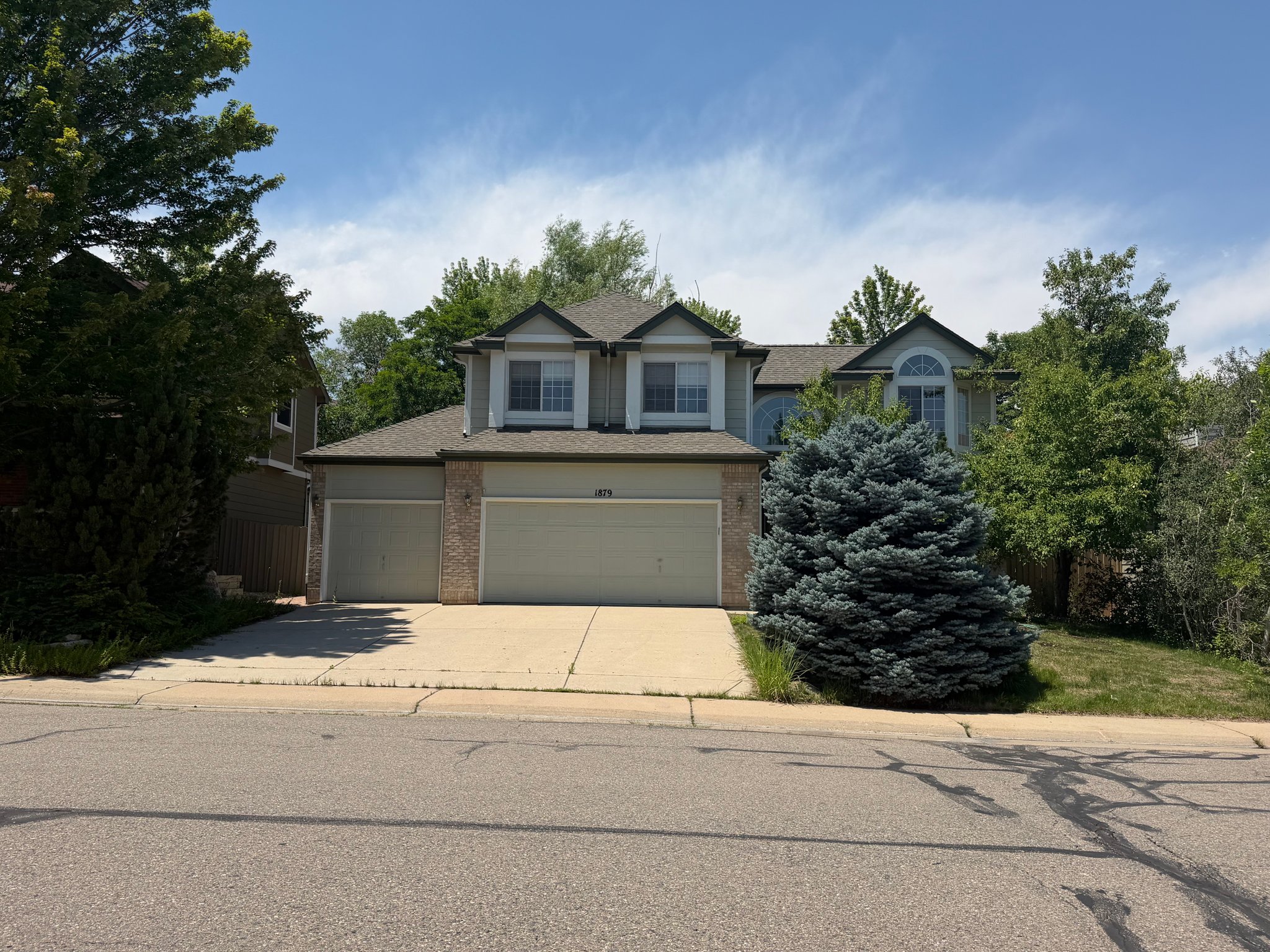 Superior House: 1879 Breen Ln