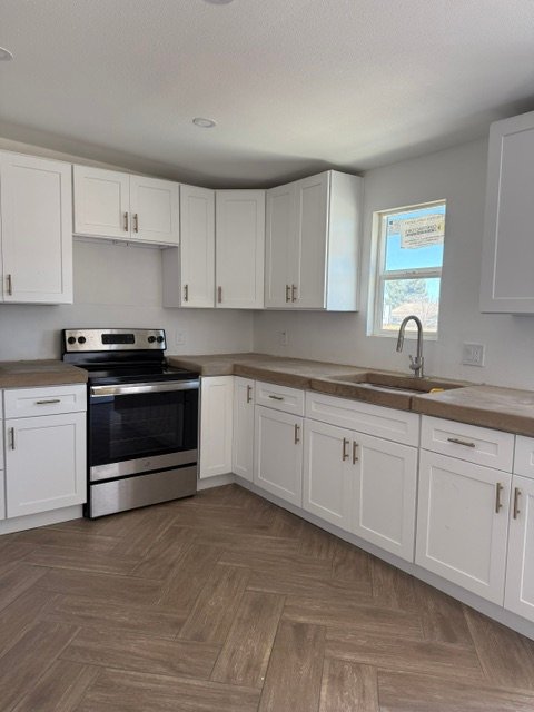 Victorville House: 11742 Greasewood Ln