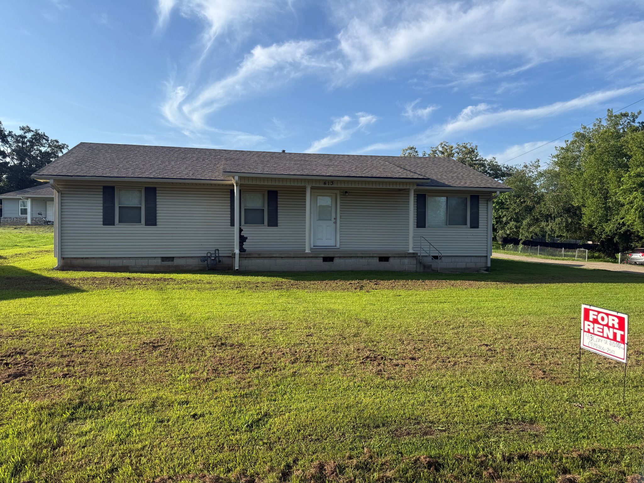 Roland House: 413 Carr St