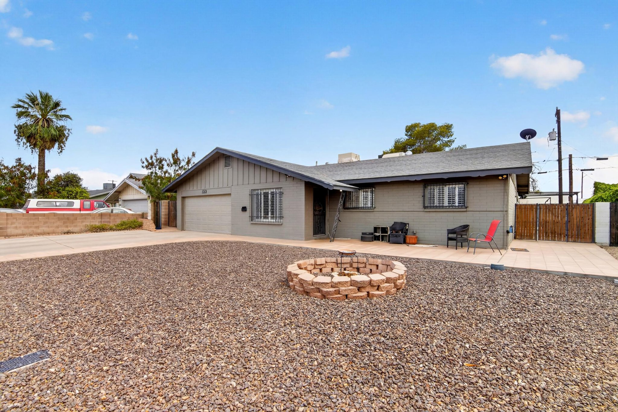 Tempe House: 123 E Erie