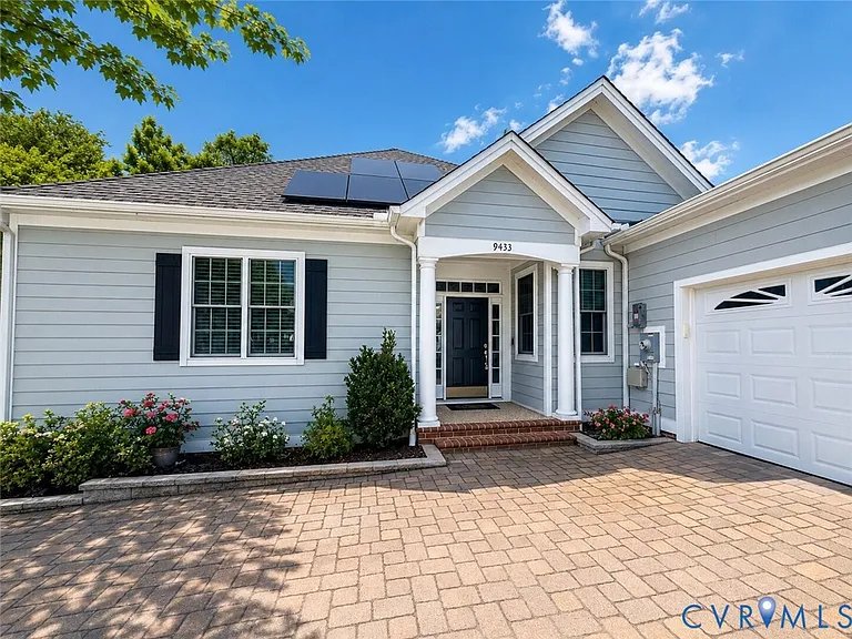 North Chesterfield House: 9433 Amberleigh Cir