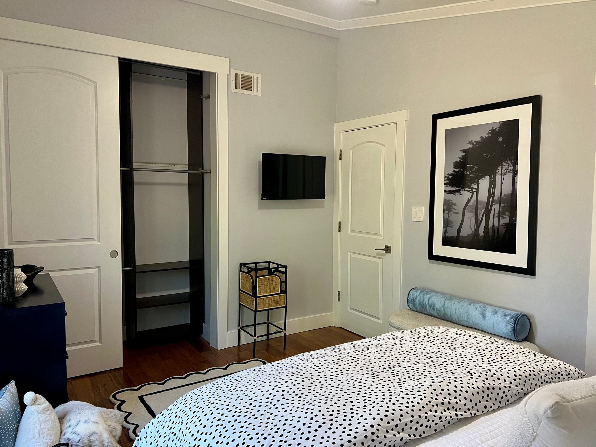 Napa House: 3088 Main St