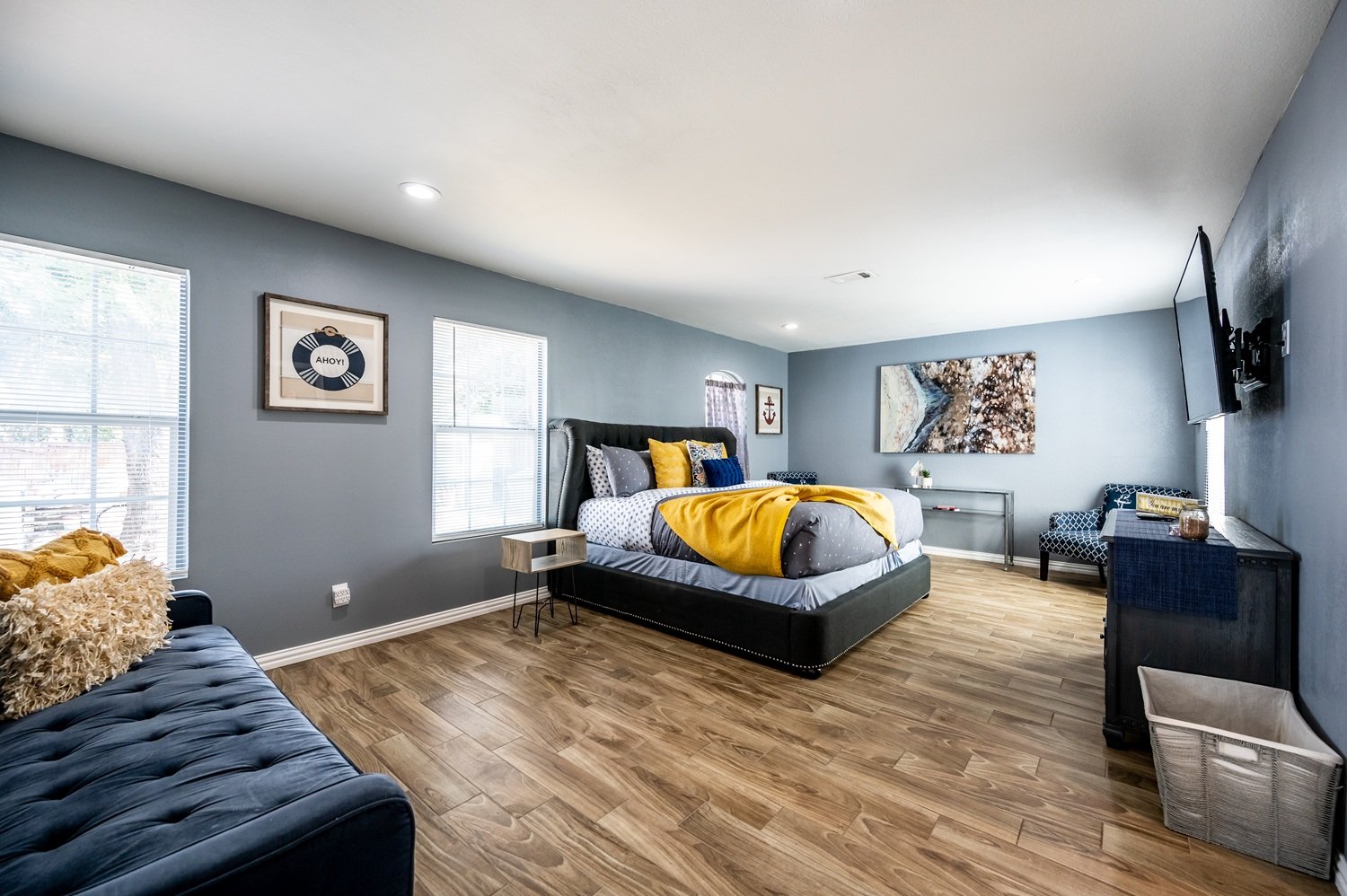Irving Single Room: 1012 Hilltop Drive