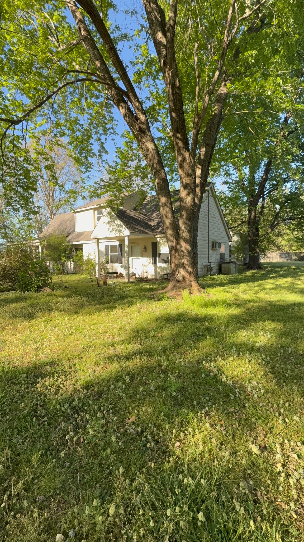 Munford House: 50 Mattie Ann Ln