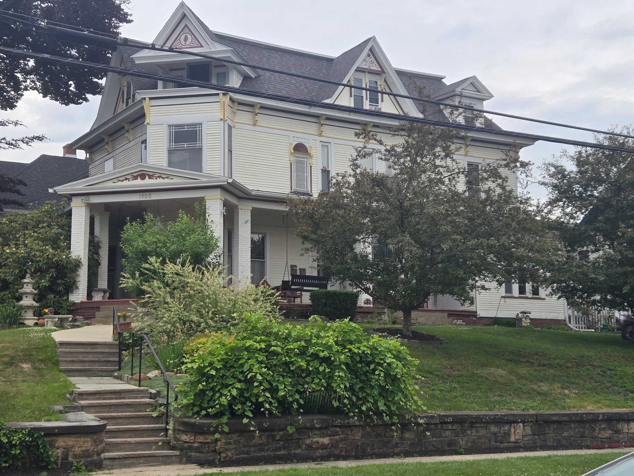 Scranton Apartment: 1702 penn ave