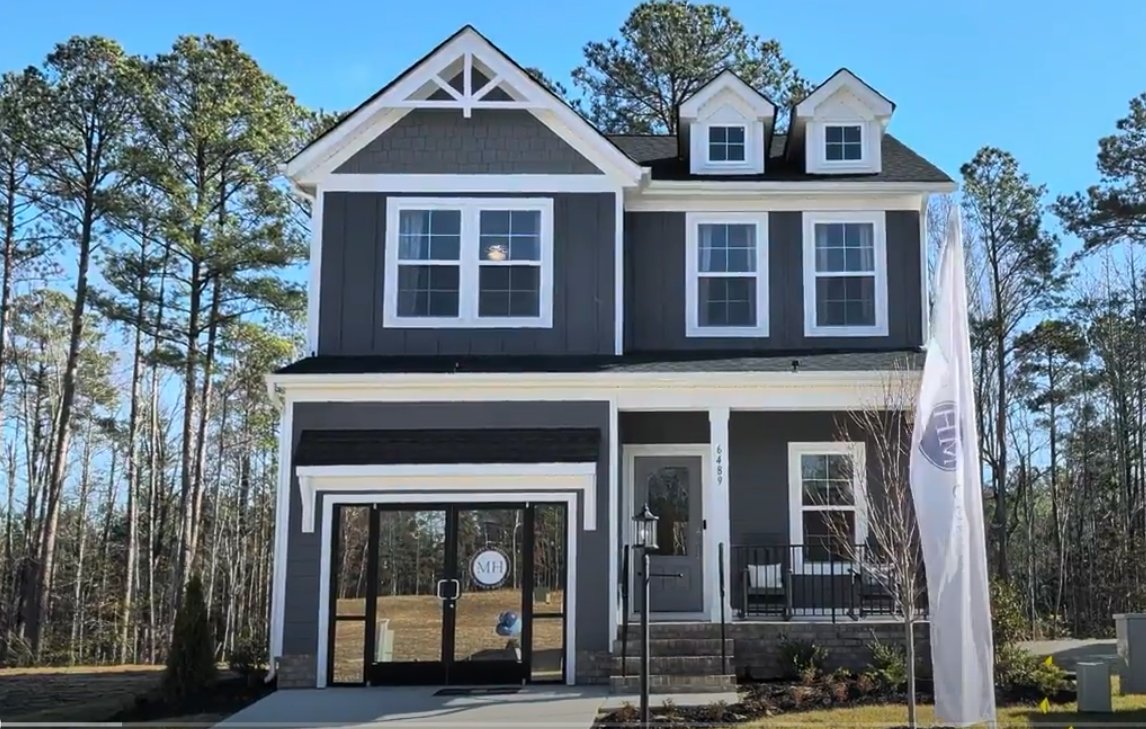 Midlothian House: 6489 Lila Crest Lane