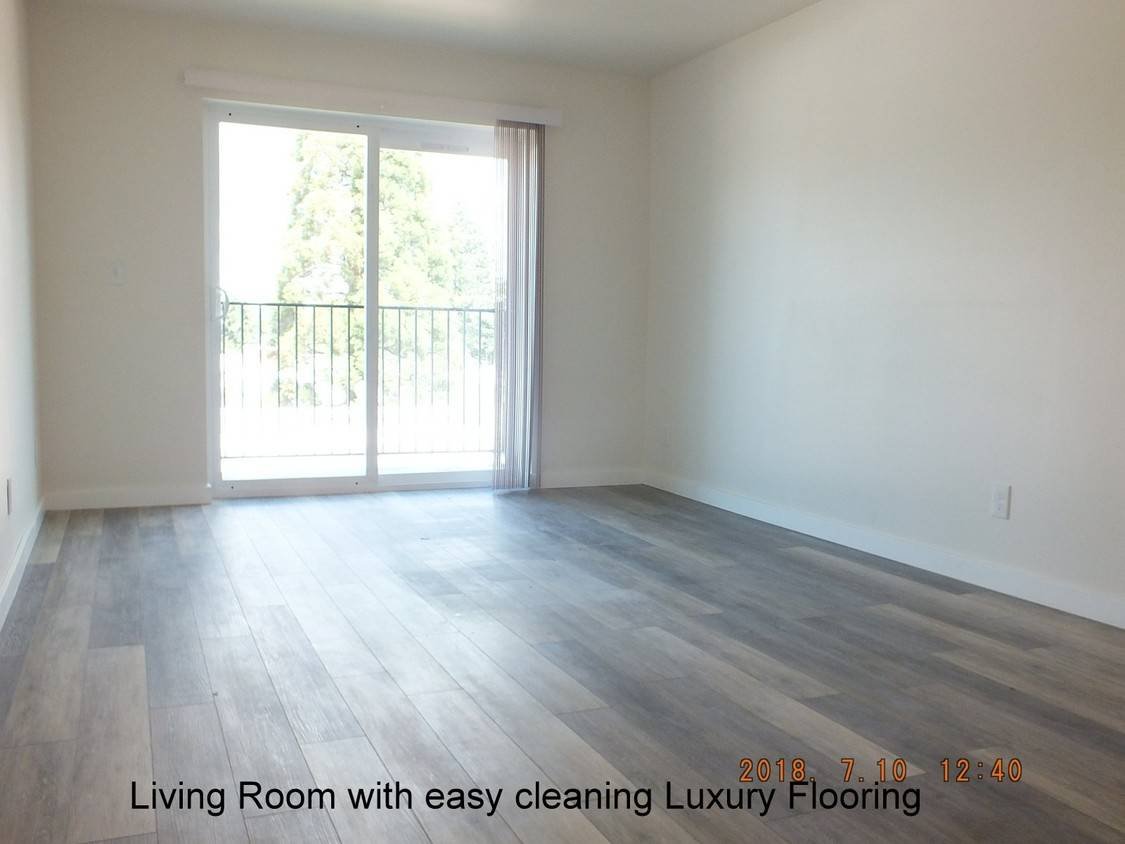 Seattle House: 12544 15th Ave NE