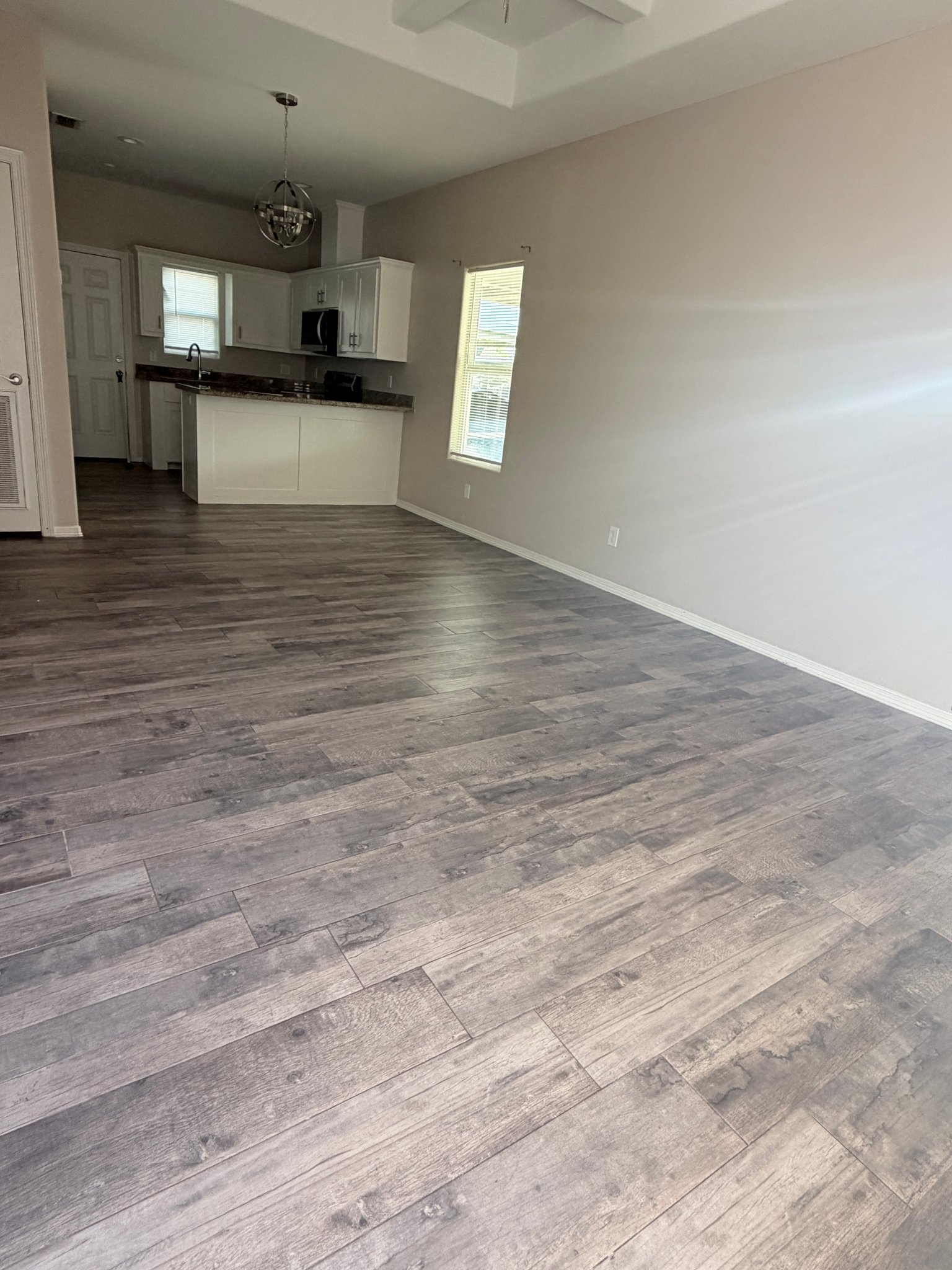 Weslaco Apartment: 1725 W Harrison St