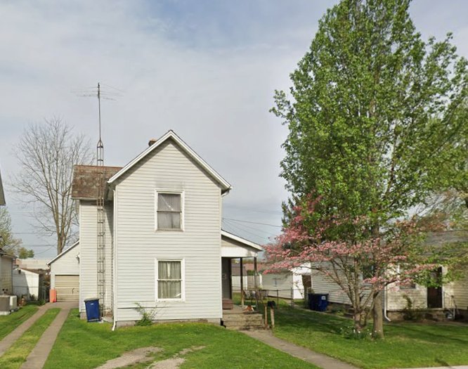 Newark House: 353 N 11th Street