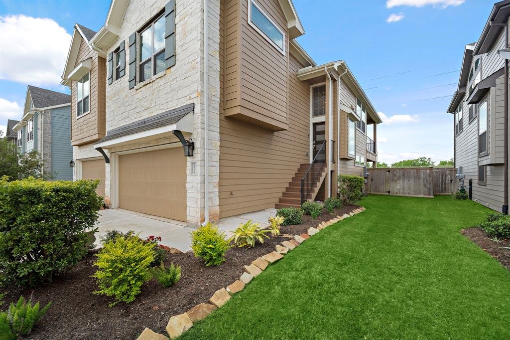Missouri City Townhome: 2539 Terrace Point Dr